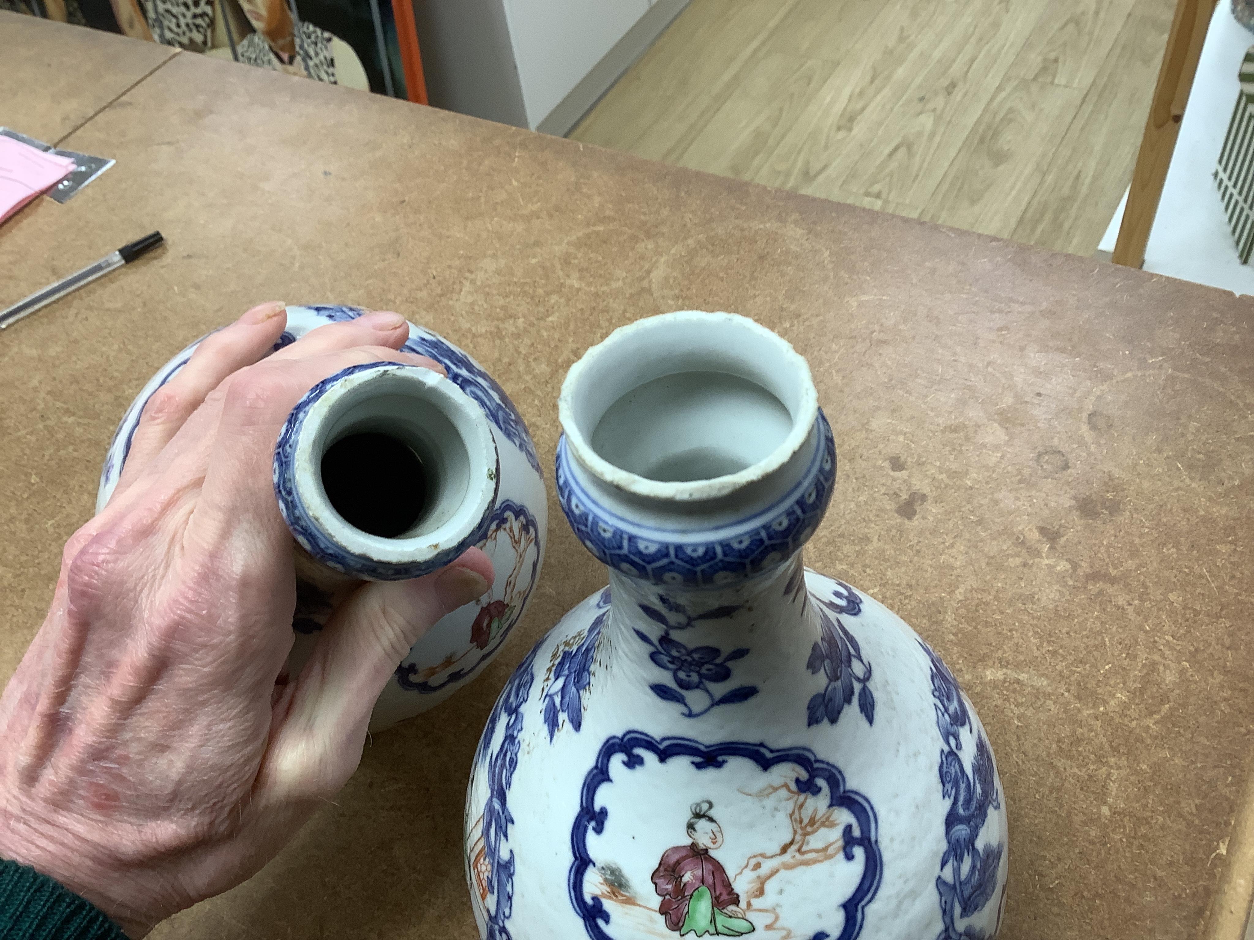 A pair of late 18th century Chinese export Mandarin guglets drilled, 24cm high